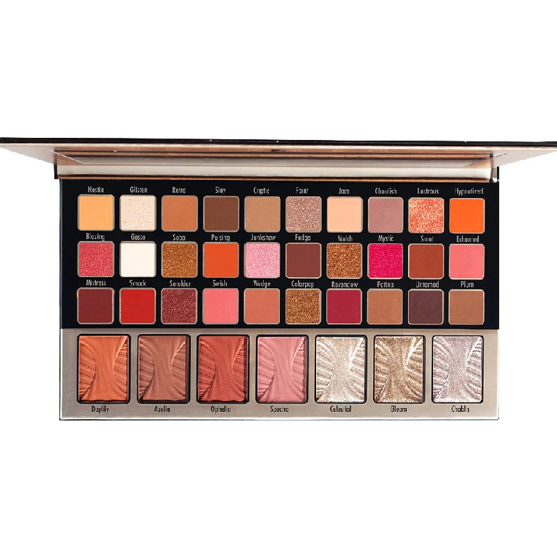 Weekend Shopping Extravaganza Character - Hypnotize Eyeshadow-Blusher-Highlighter Palette