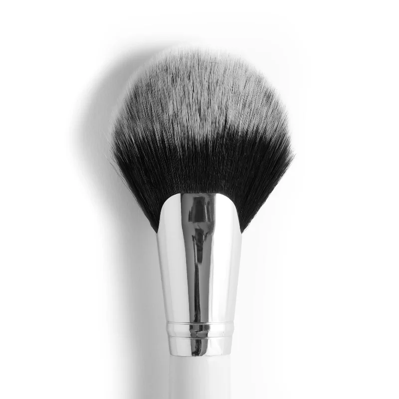 Daily Special Full Fan Face Brush