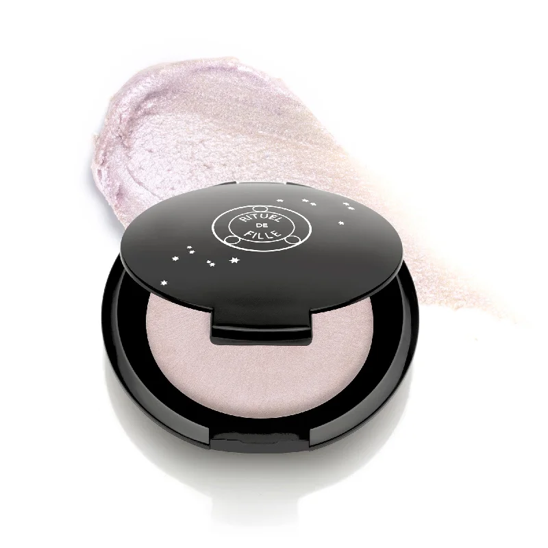 Flash Sale Happening Now – Act Fast Rare Light Crème Luminizer: Ghost Light
