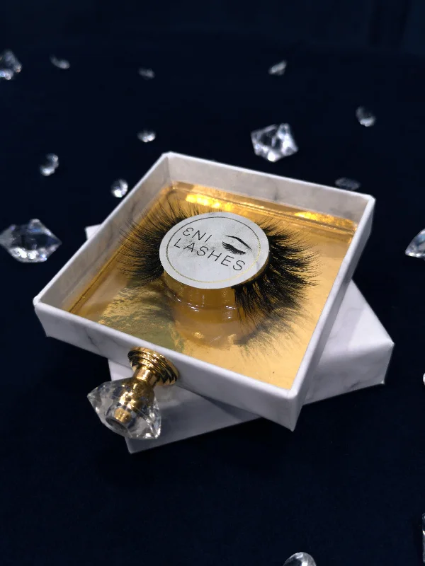 Weekend Specials to Relish Warrior False Eyelashes
